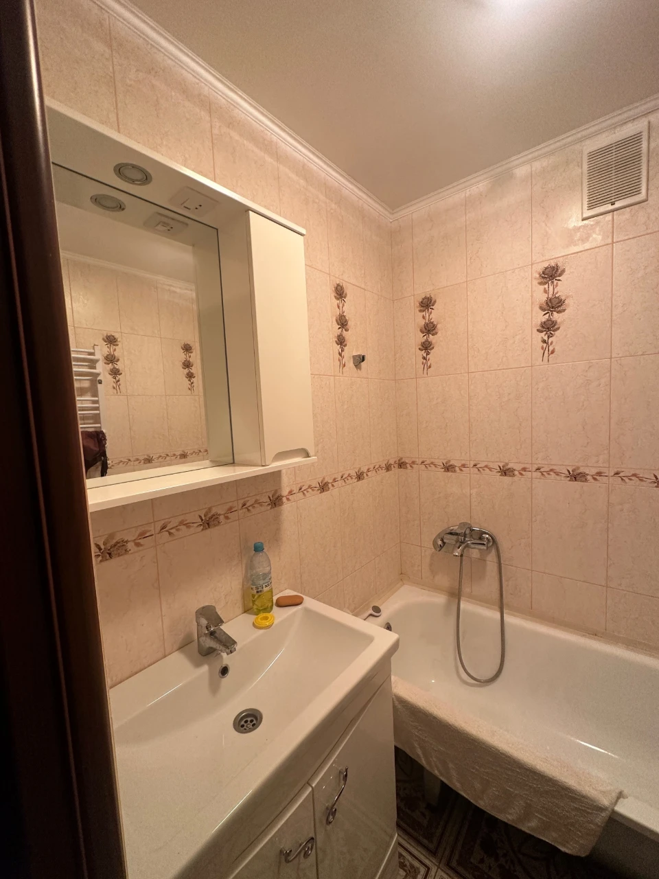 Apartment with renovated interior, Novgorod-Seversky