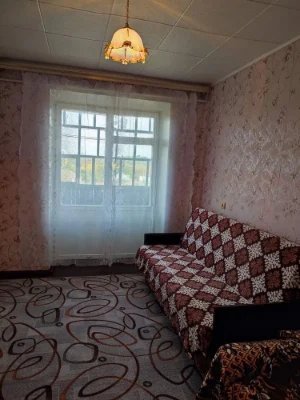 продам квартиру район 6-ї школи