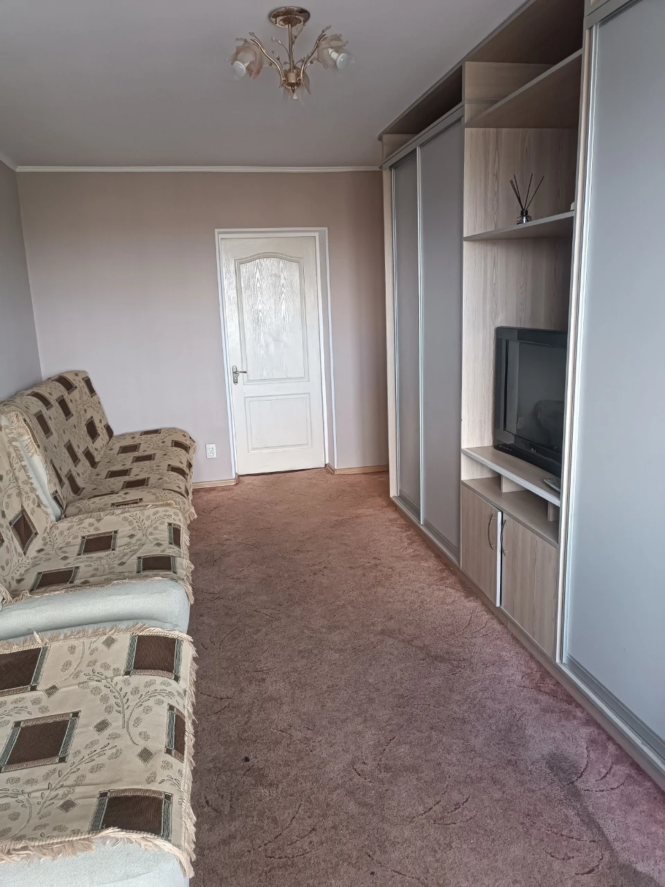 Продам 2-кімнатну квартиру 43 м² з індивідуальним газовим оп