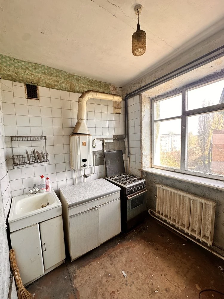 3-кімнатна квартира в/м12