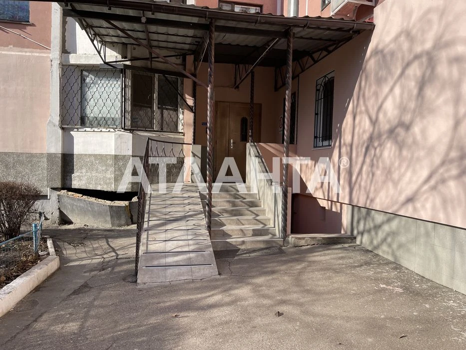 Большая квартира в Центре Таирова, Сотовый проект!