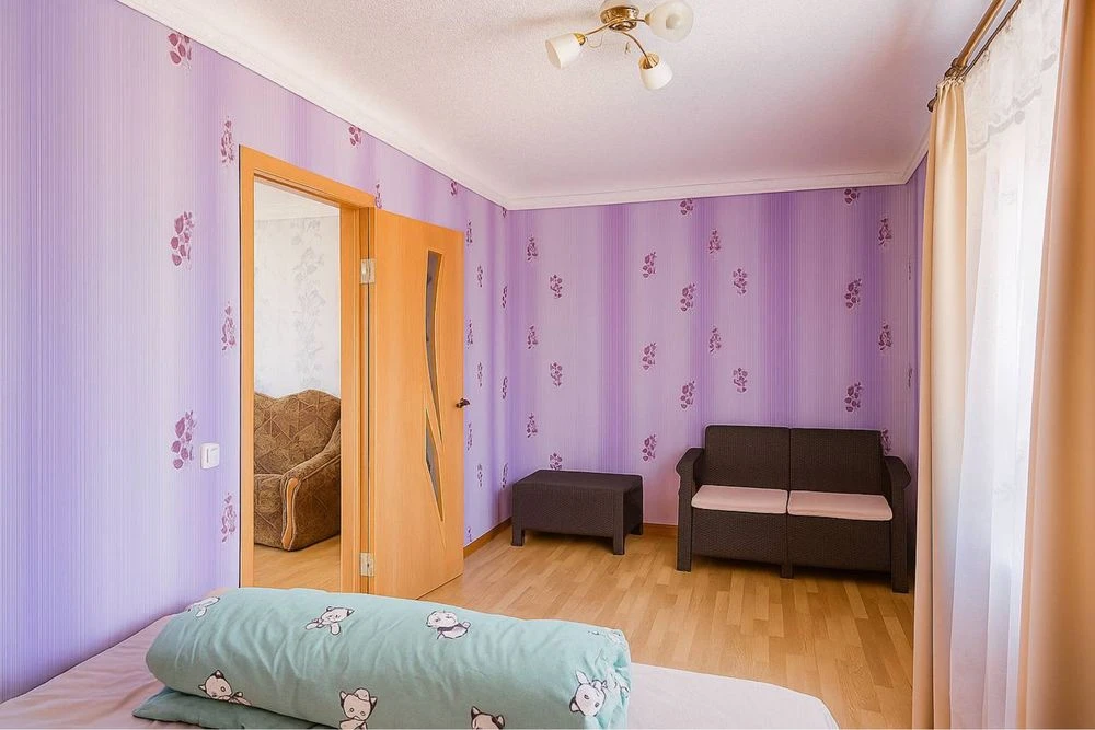 Квартира 2 комнаты, ИНДИВ. ОПАЛ. 42 кв. ЦЕНТР, район 6 школ