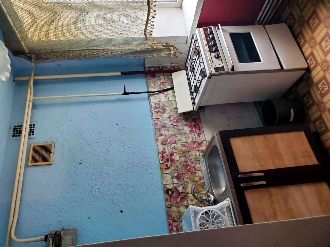 Продаж квартири 3-кімн. 57 м² 2/5 пов.