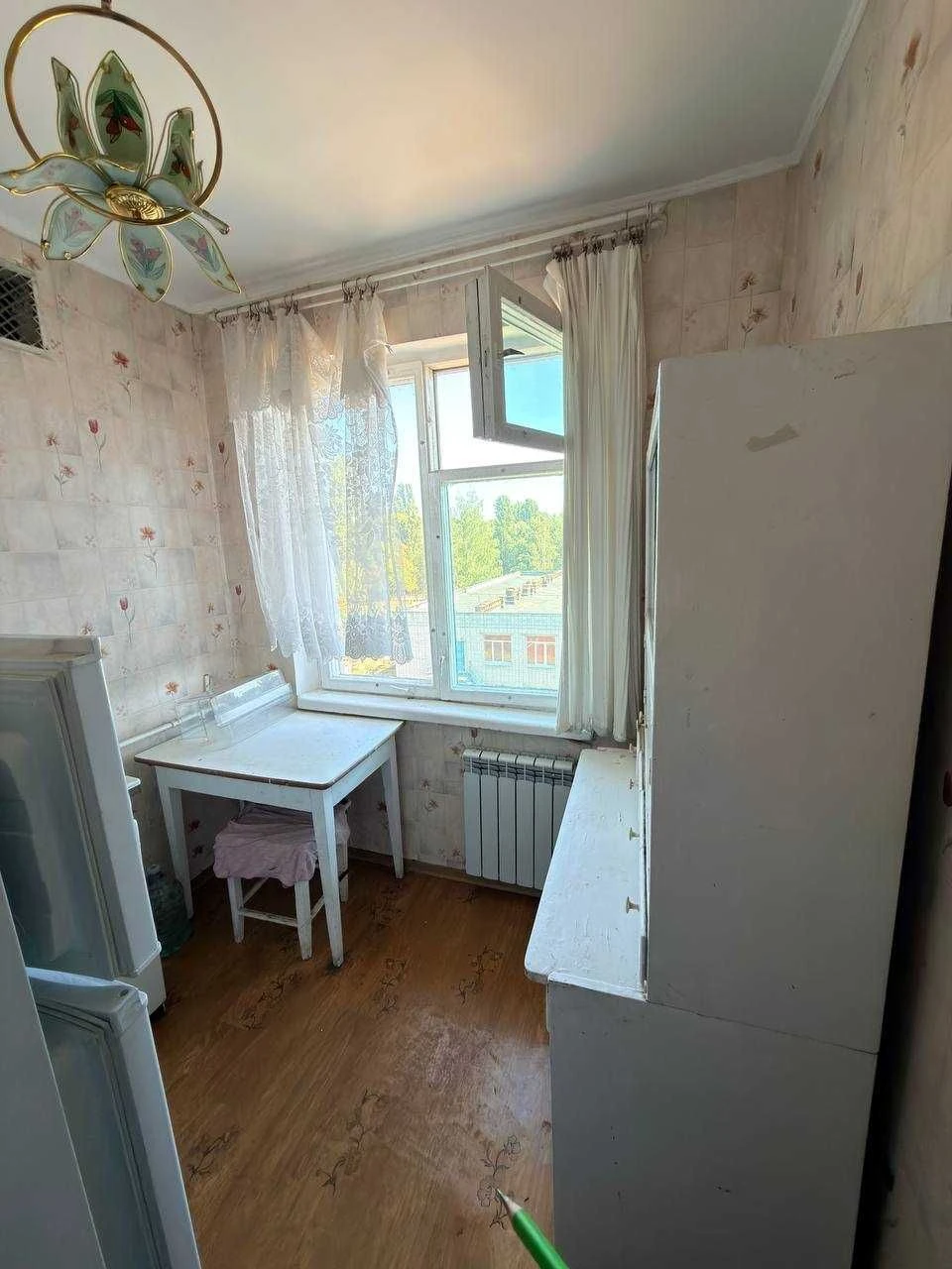 Продається 1-кімнатна квартира на вулиці Молодіжному (Аврора)