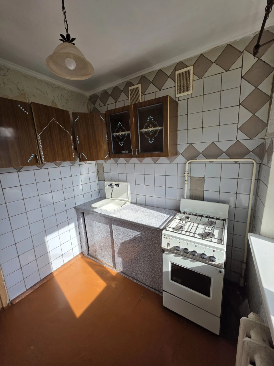 No Commission! Great Price. 1-Bedroom in the Mountain District (Pr