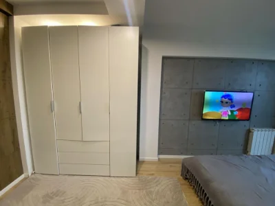 3-room apartment for sale in the city center with renovation — possible