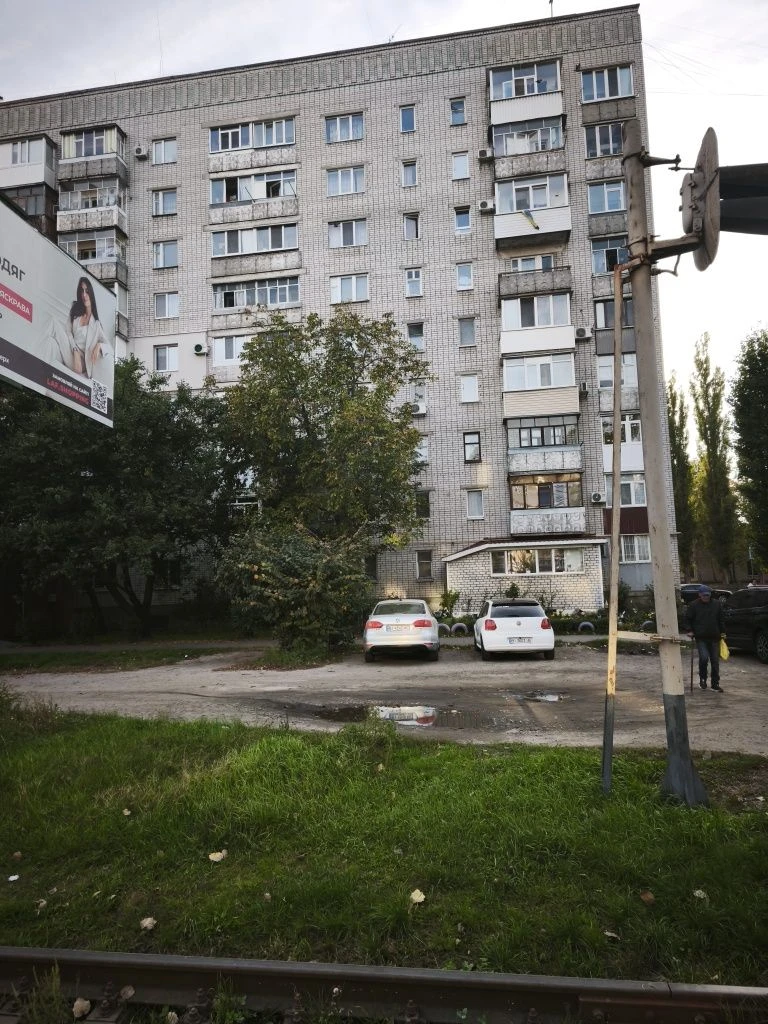 Ціна вниз!Терміново продам 2к кварт.4/9 Цег 52/7м2