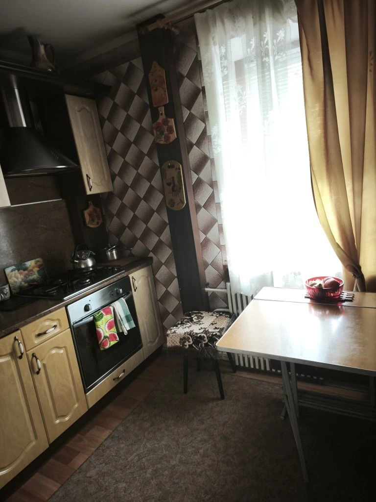 Ціна вниз!Терміново продам 2к кварт.4/9 Цег 52/7м2