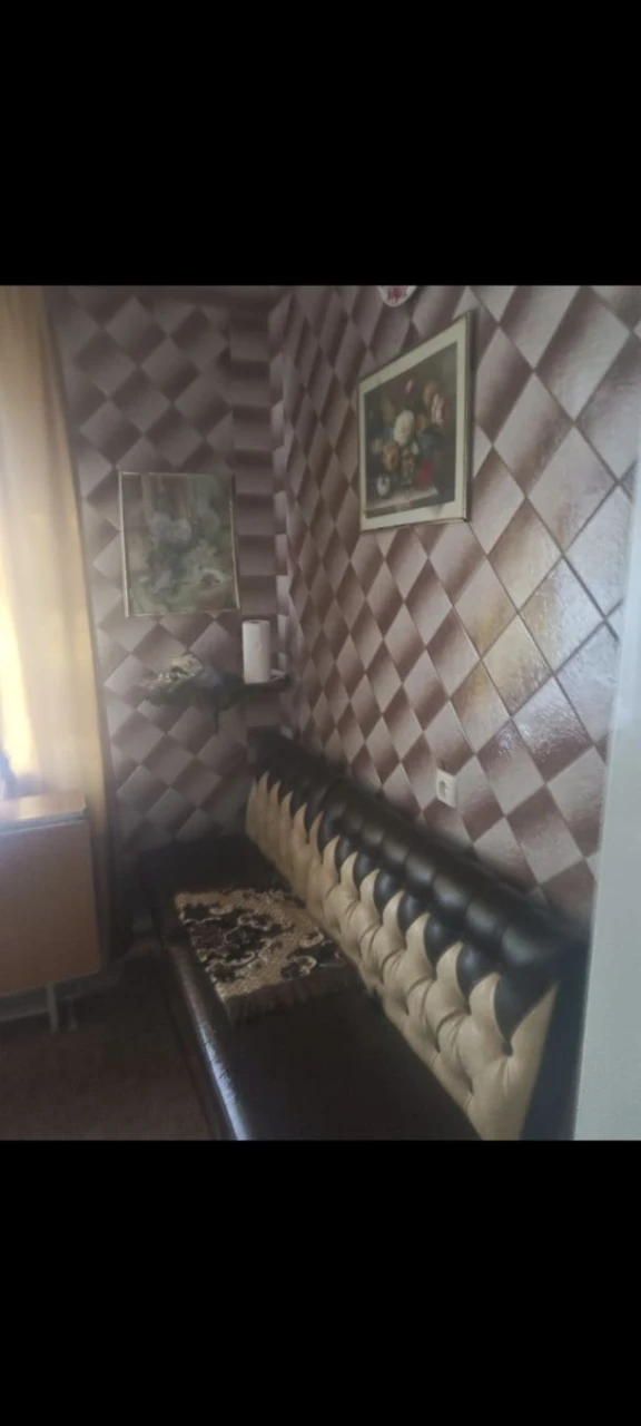 Ціна вниз!Терміново продам 2к кварт.4/9 Цег 52/7м2