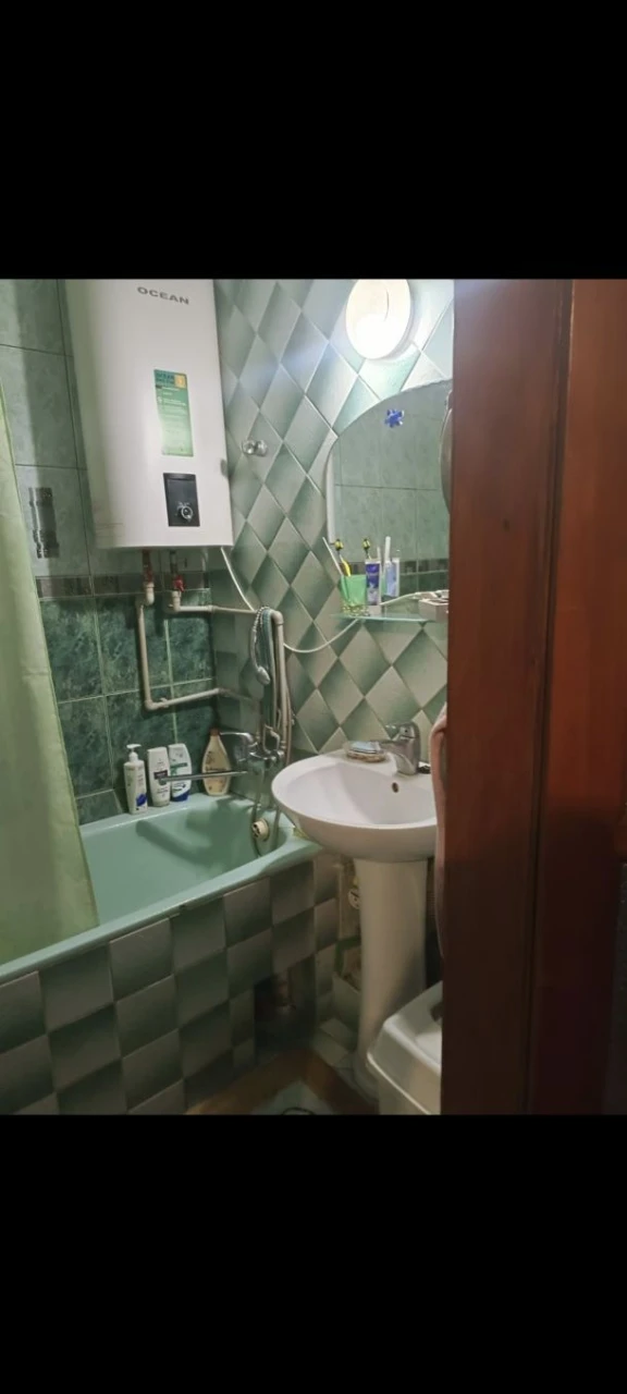 Ціна вниз!Терміново продам 2к кварт.4/9 Цег 52/7м2