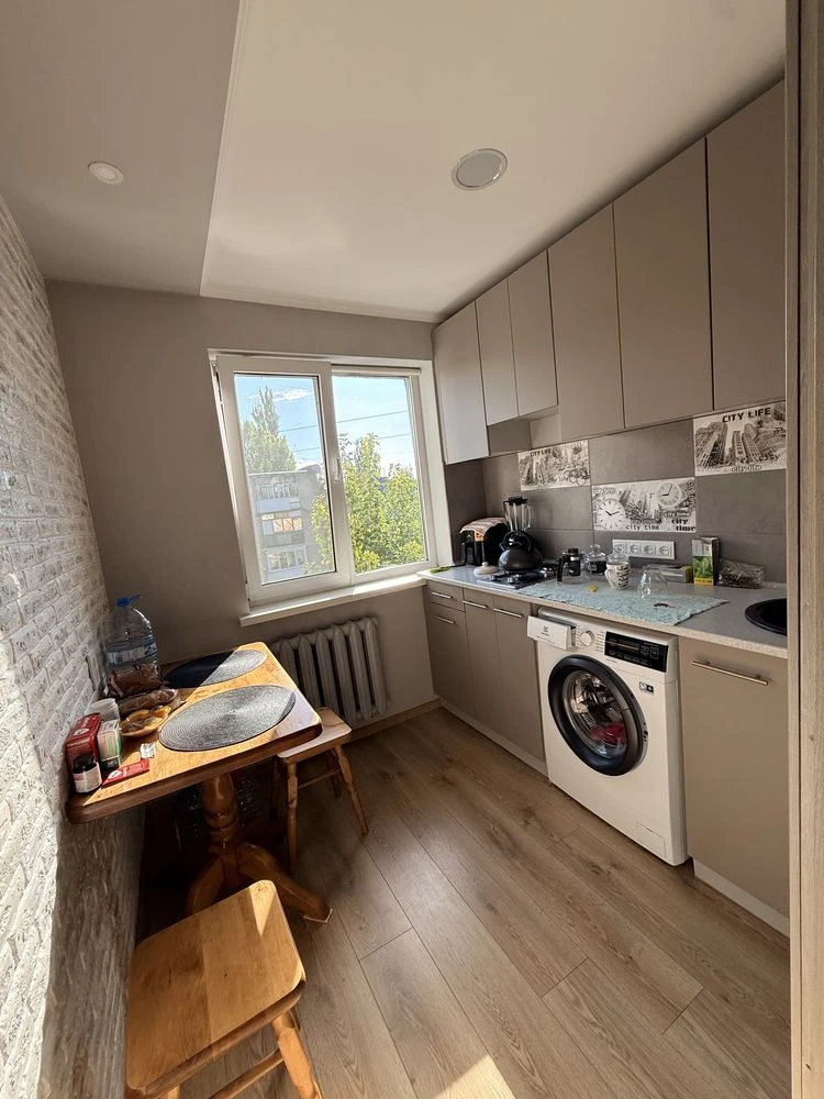 Sale of 1 room apartment with renovation.