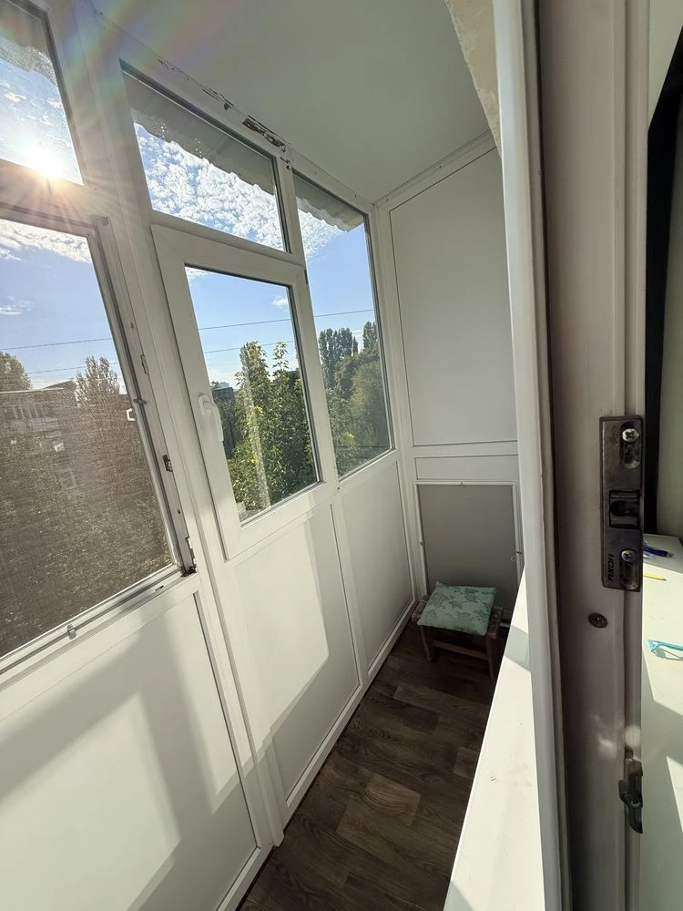 Sale of 1 room apartment with renovation.