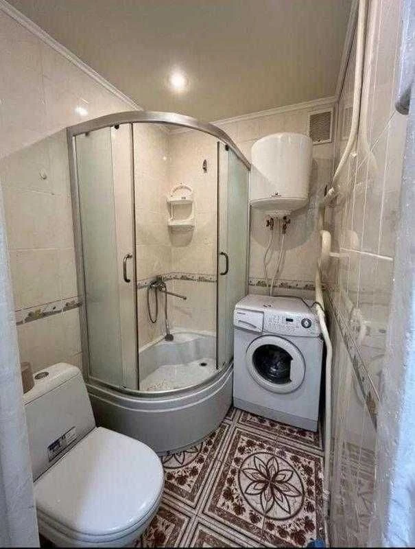 Продам 1 кім кв центр Спартак