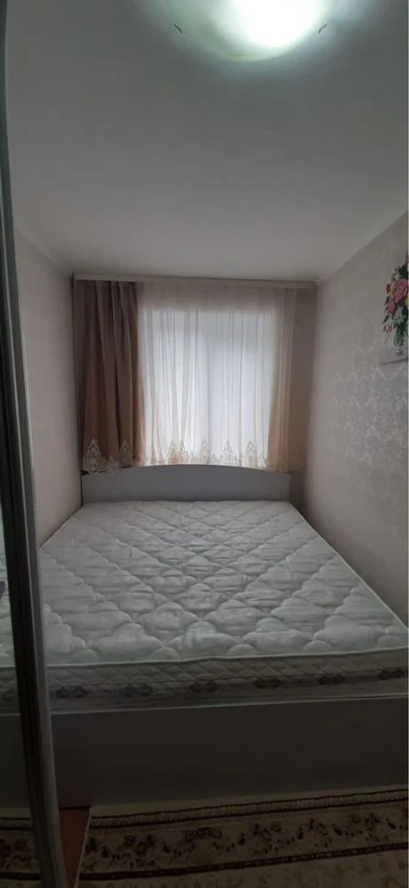 Продається 3-кімнатна квартира в центрі, 2-й поверх