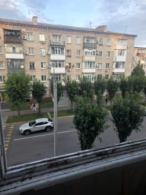 Поодам 3ку хрущ в центре