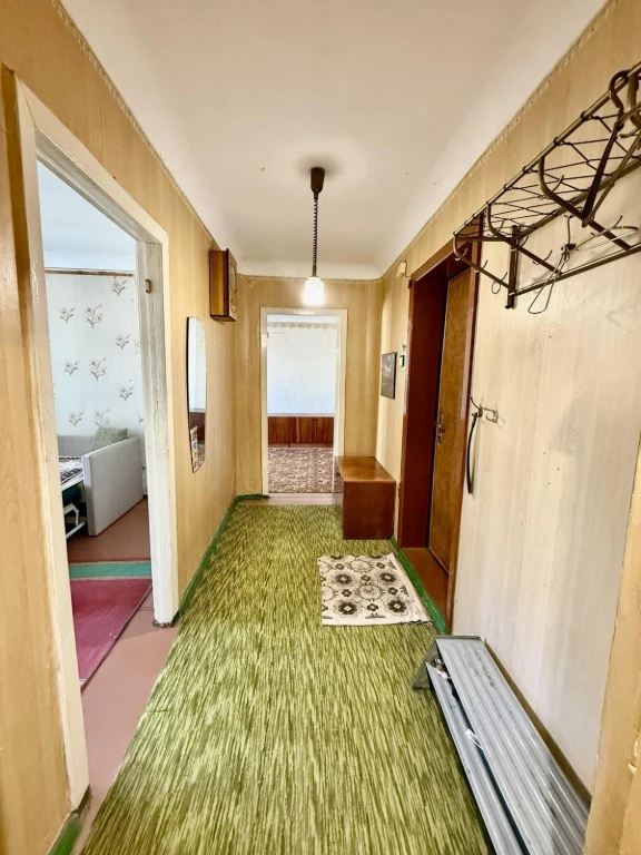 2-bedroom apartment for sale on Miri Street, in the Molodyzh district.