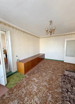 2-bedroom apartment for sale on Miri Street, in the Molodyzh district.