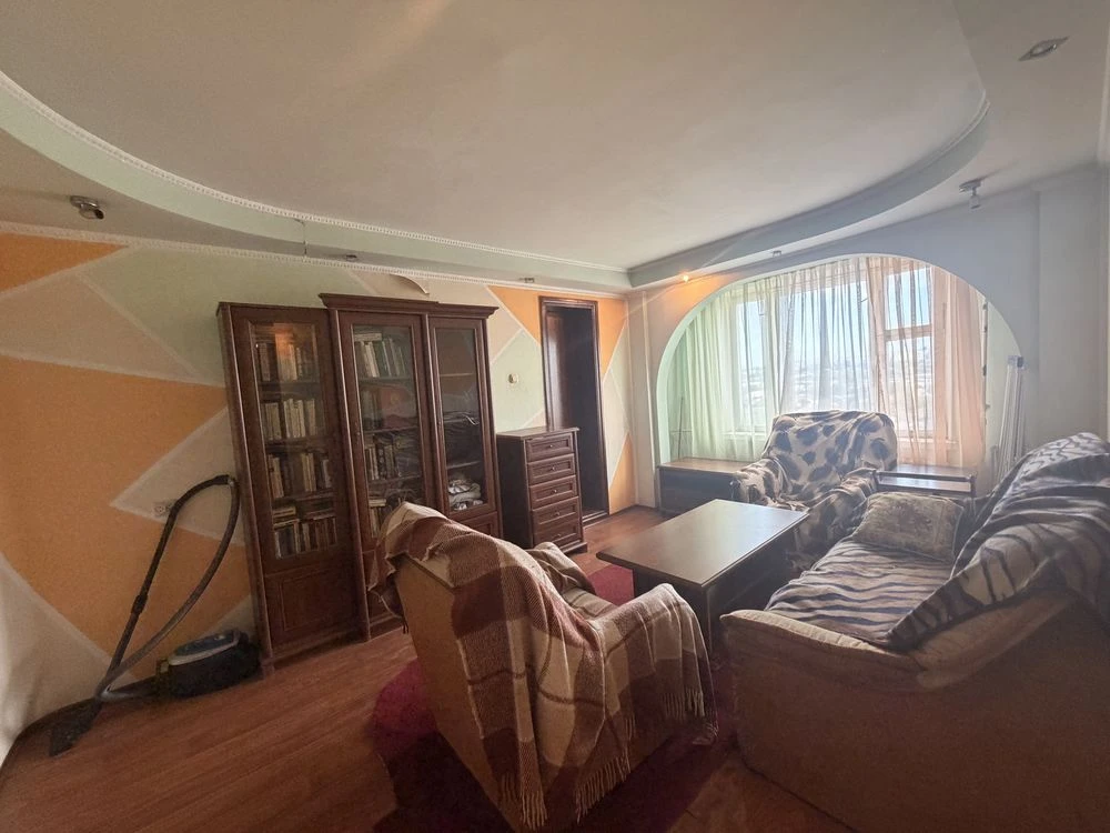 For sale 2 room apartment CENTER, Nebesnoy Sotni street