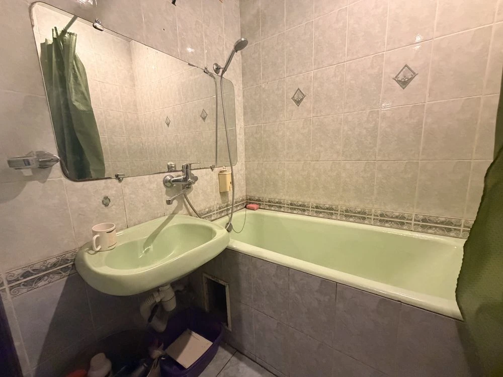 For sale 2 room apartment CENTER, Nebesnoy Sotni street