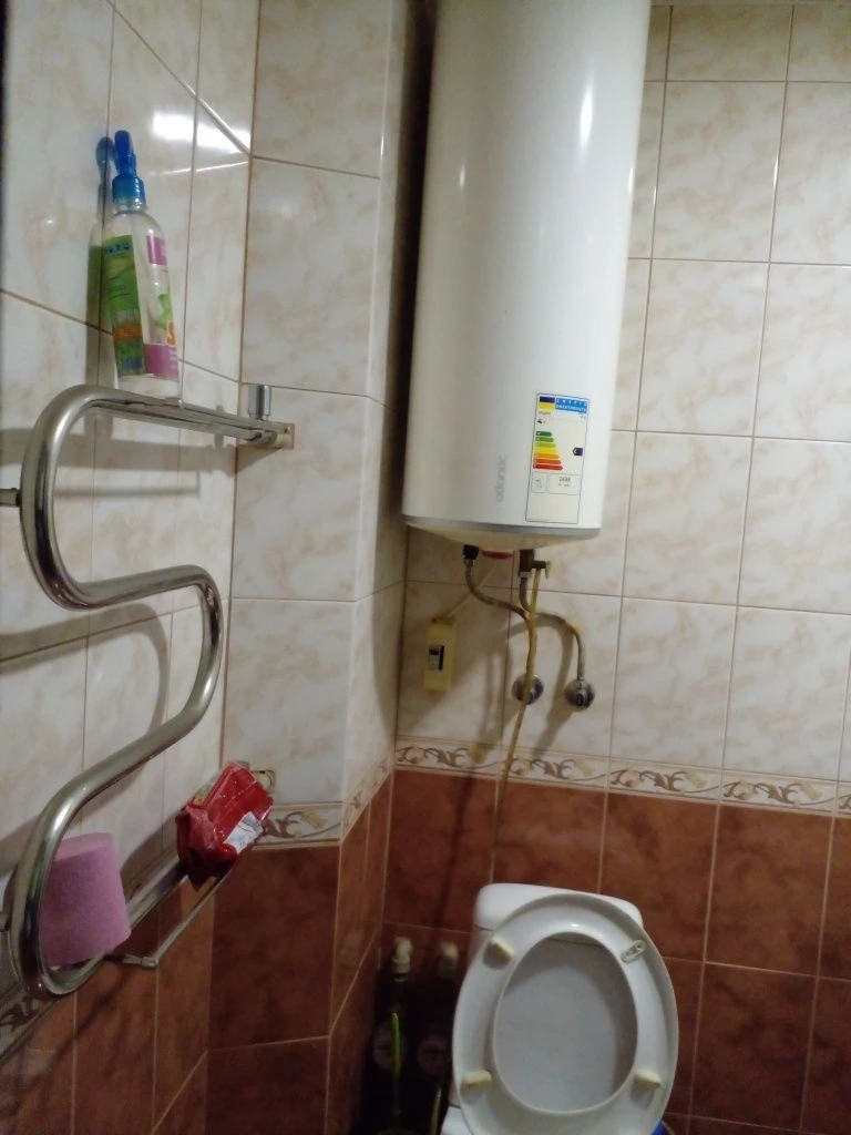 Терміново!! Продам 1кім.квартиру. Нагірна частина.