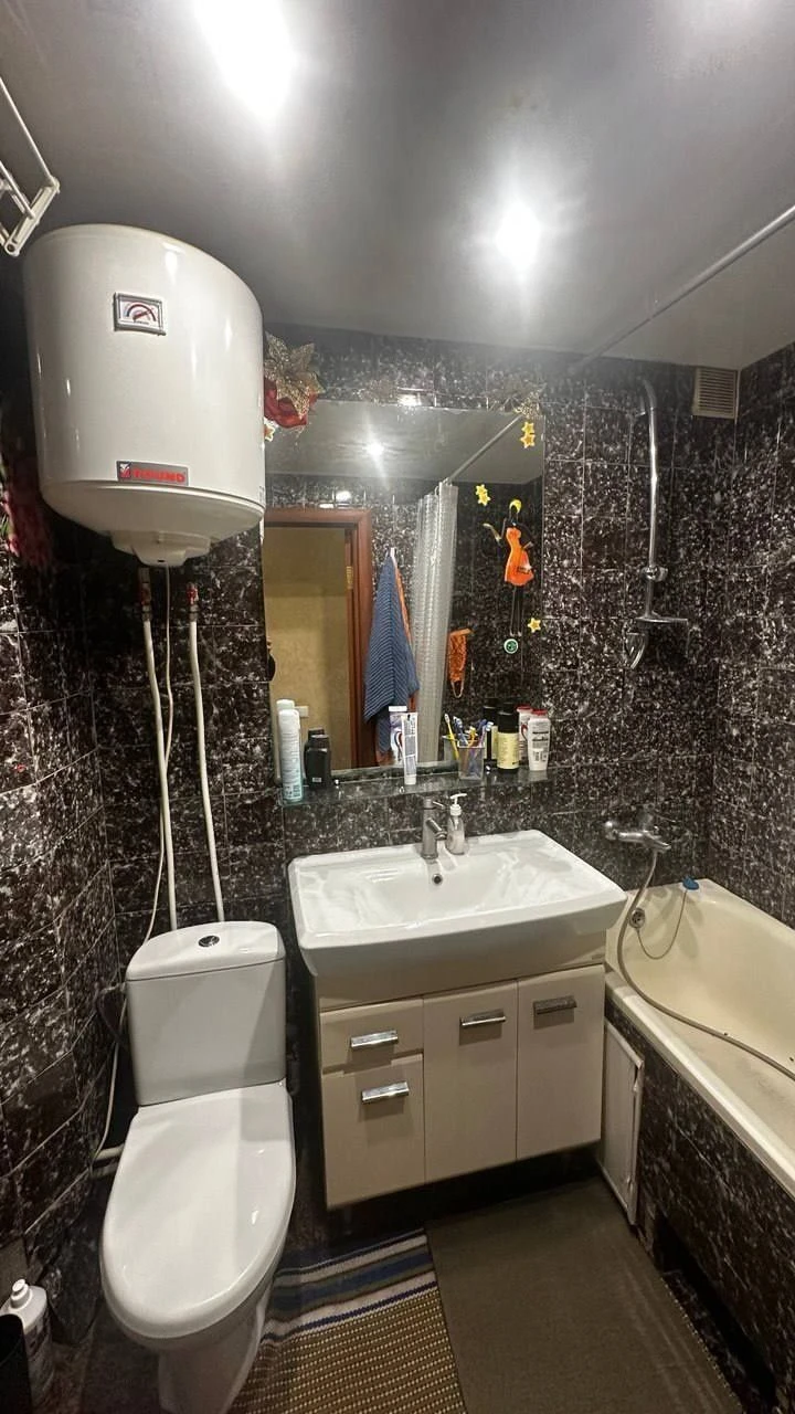 Sale of a cozy 2-room apartment with furniture and appliances, 1st floor/5