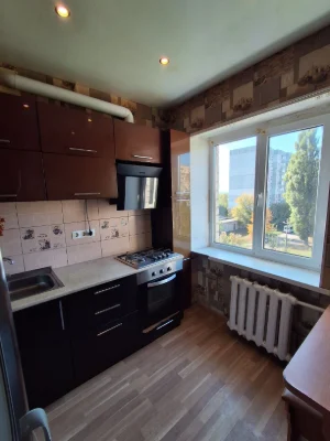 Two-bedroom apartment for sale on Molodizhna Street
