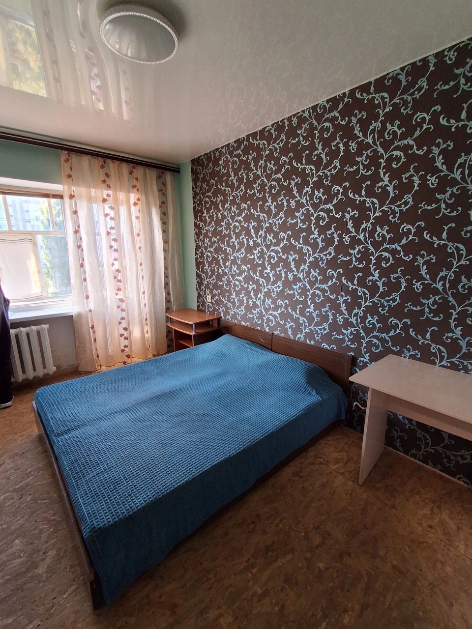 Two-bedroom apartment for sale on Molodizhna Street