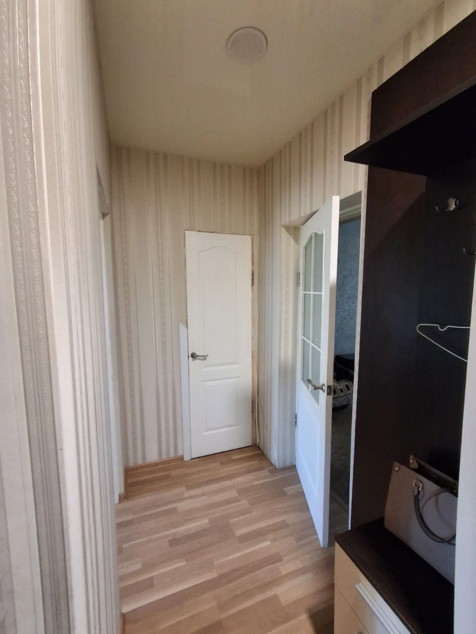 Two-bedroom apartment for sale on Molodizhna Street