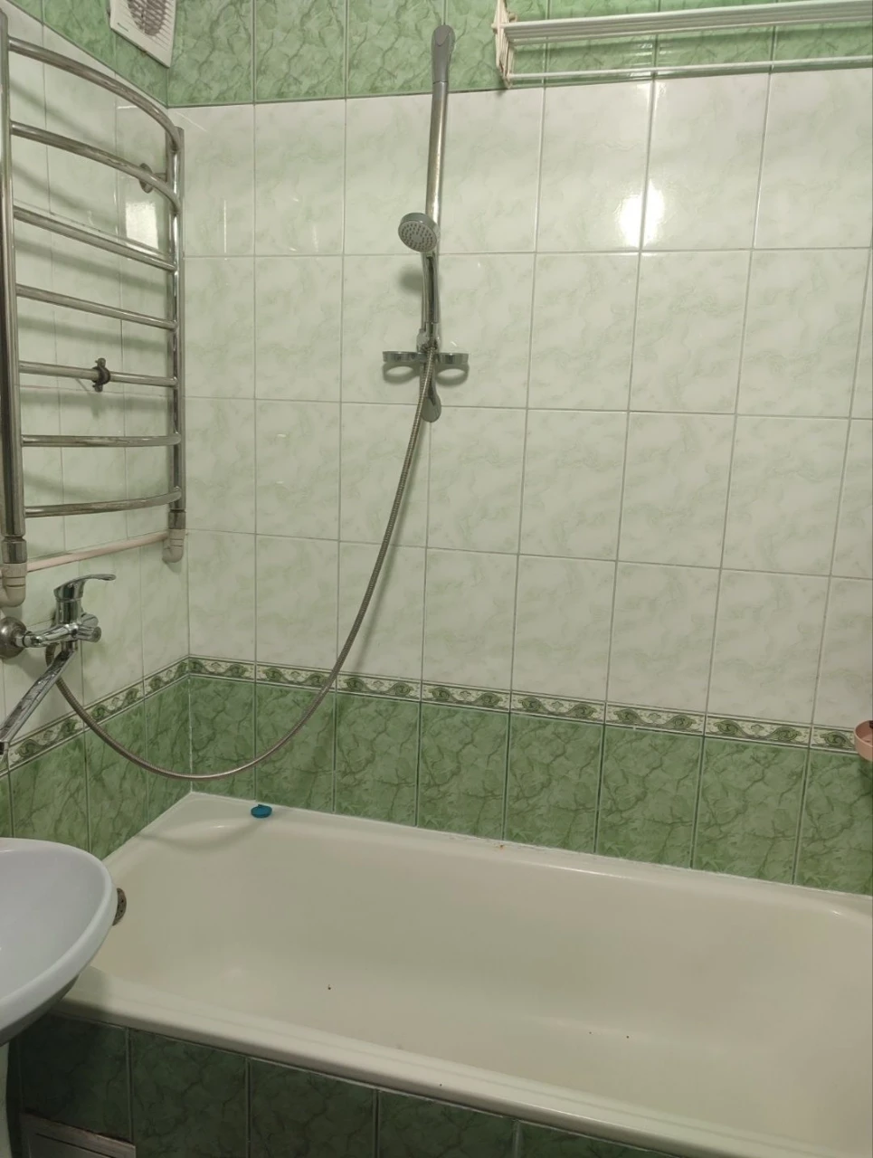 Продам 4-кімн. квартиру на вул.Тараса Бульби, 27
