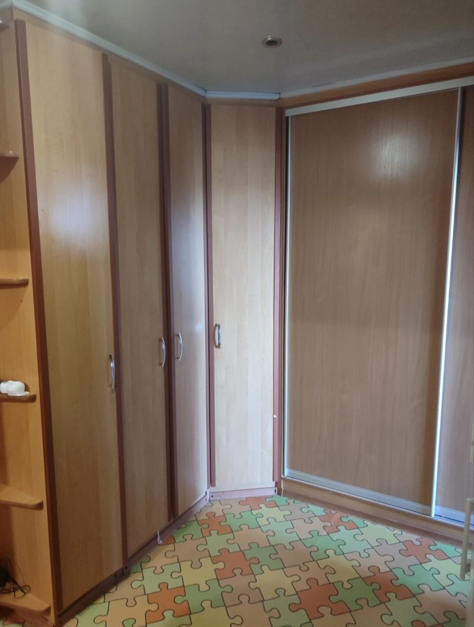 Продам 4-кімн. квартиру на вул.Тараса Бульби, 27