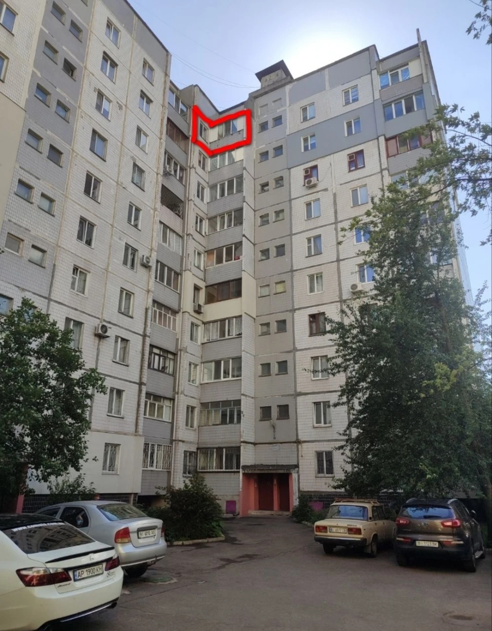Продам 4-кімн. квартиру на вул.Тараса Бульби, 27