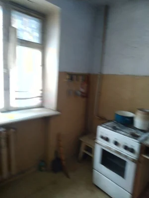 3-комнатная квартира в пригороде (район оптового рынка)