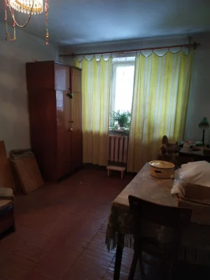 3-комнатная квартира в пригороде (район оптового рынка)