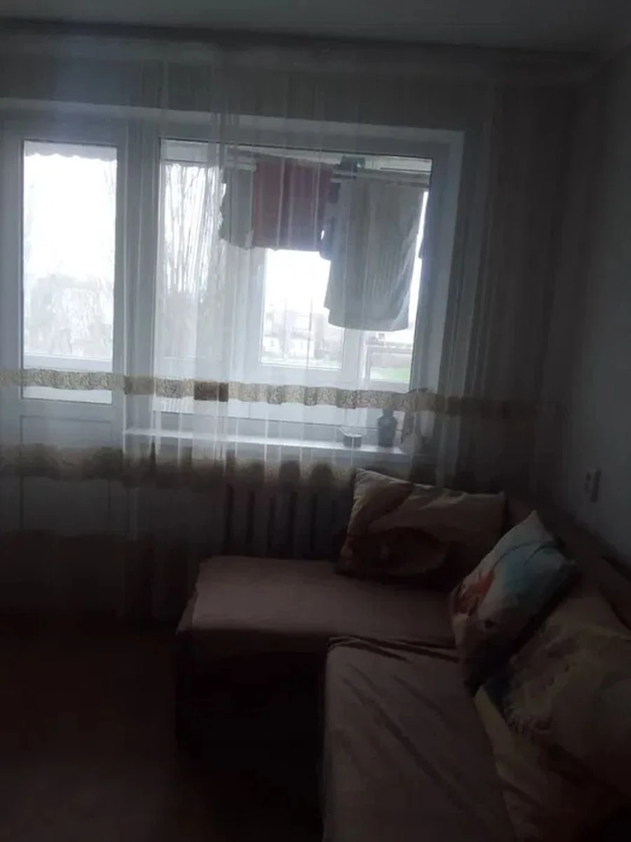 l Продається двокімнатна квартира на Раківці