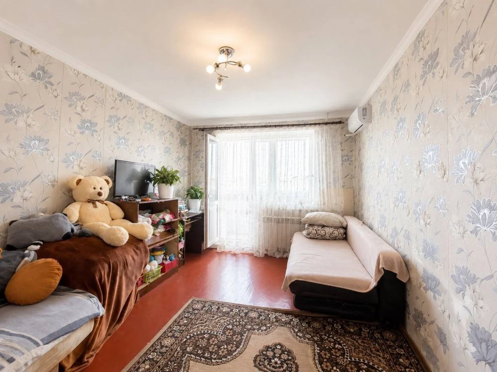 Продається однокімнатна квартира в гірській частині