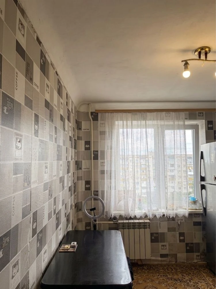 Продається однокімнатна квартира в гірській частині