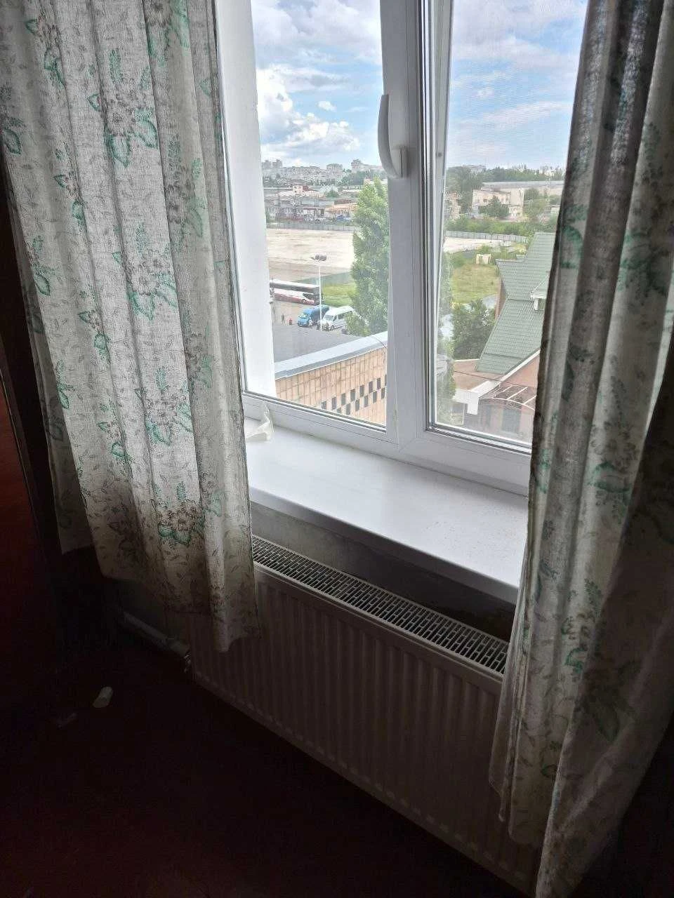 Продам 3 кімнатну квартиру в ЦЕНТРІ . 7/9 цегл. 38000