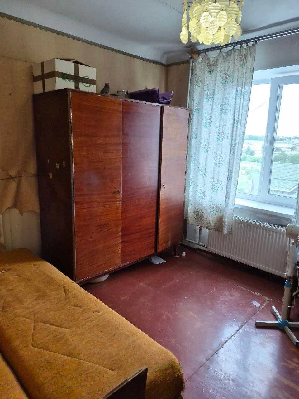 Продам 3 кімнатну квартиру в ЦЕНТРІ . 7/9 цегл. 38000