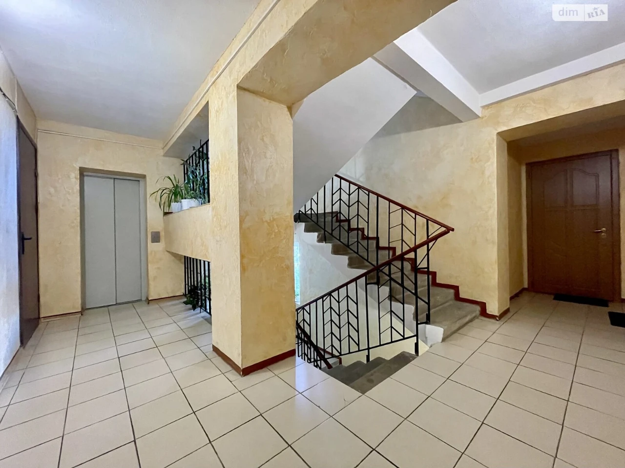 Apartment for Sale – Auto Zavod District