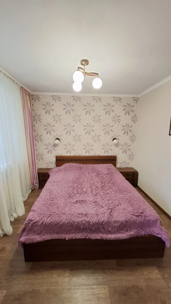 For Sale 4-room apartment in Rakivka, 4th floor, with furniture and appliances