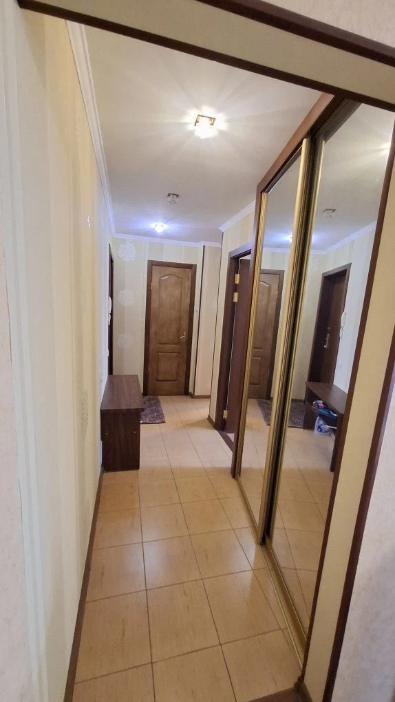 For Sale 4-room apartment in Rakivka, 4th floor, with furniture and appliances