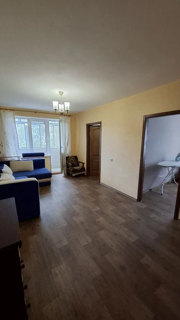 For Sale 4-room apartment in Rakivka, 4th floor, with furniture and appliances
