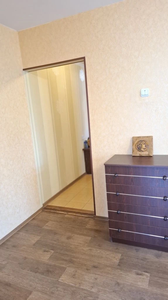 For Sale 4-room apartment in Rakivka, 4th floor, with furniture and appliances