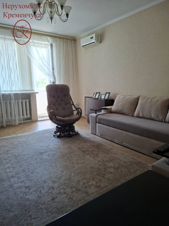Sale/ 4 rooms/ center