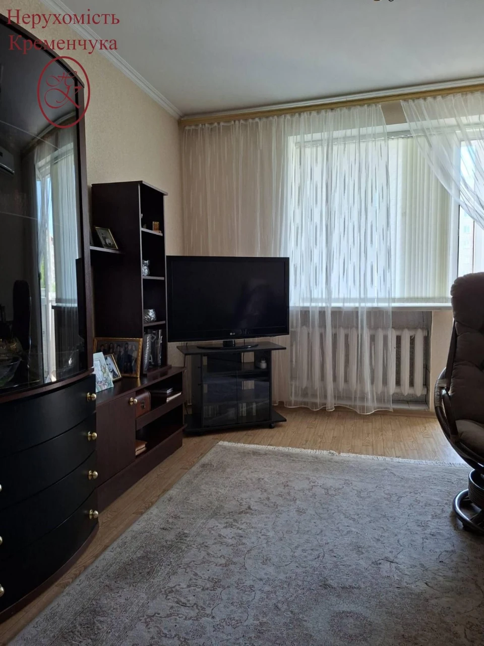 Продаж/ 4 кімнатна/ центр