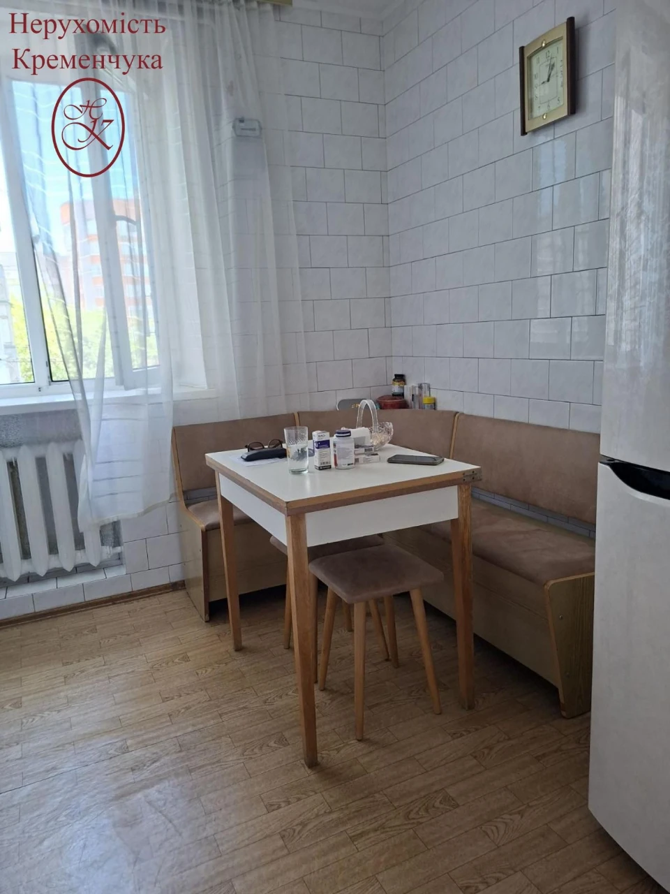 Продаж/ 4 кімнатна/ центр