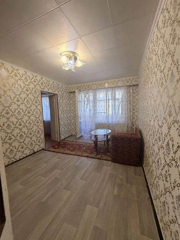 Продам 3 х кімн квартиру ( 2 ПОВЕРХ )  РАКОВКА, вул. Лікаря