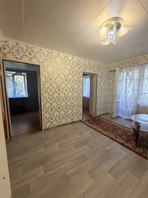 Продам 3 х кімн квартиру ( 2 ПОВЕРХ )  РАКОВКА, вул. Лікаря