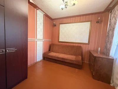 Продам 3 х кімн квартиру ( 2 ПОВЕРХ )  РАКОВКА, вул. Лікаря
