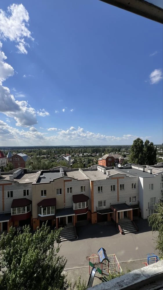 Sale of a 3-room apartment with an amazing view of Autokraz